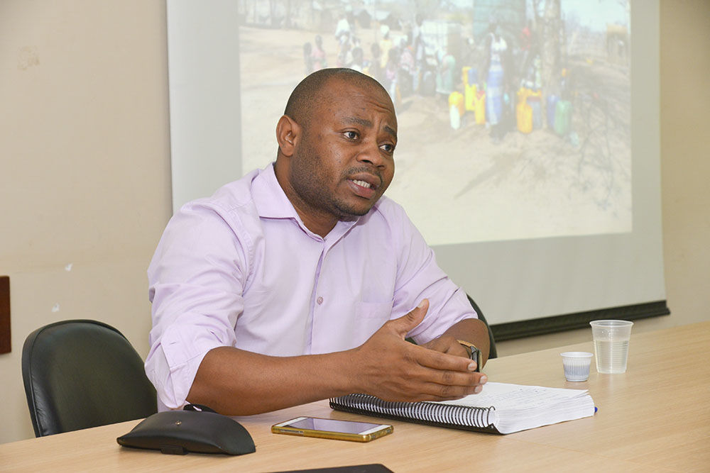 Vanito Frei – Universidade Rovuna (Moçambique).gif