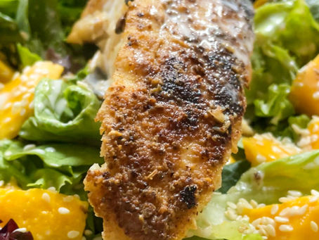 Blackened fish salad with garlic lime dressing 