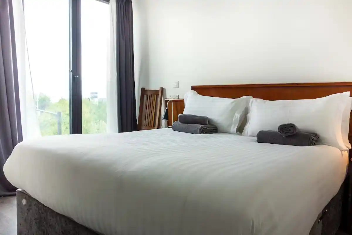 double-room-abbey-point-hotel.webp