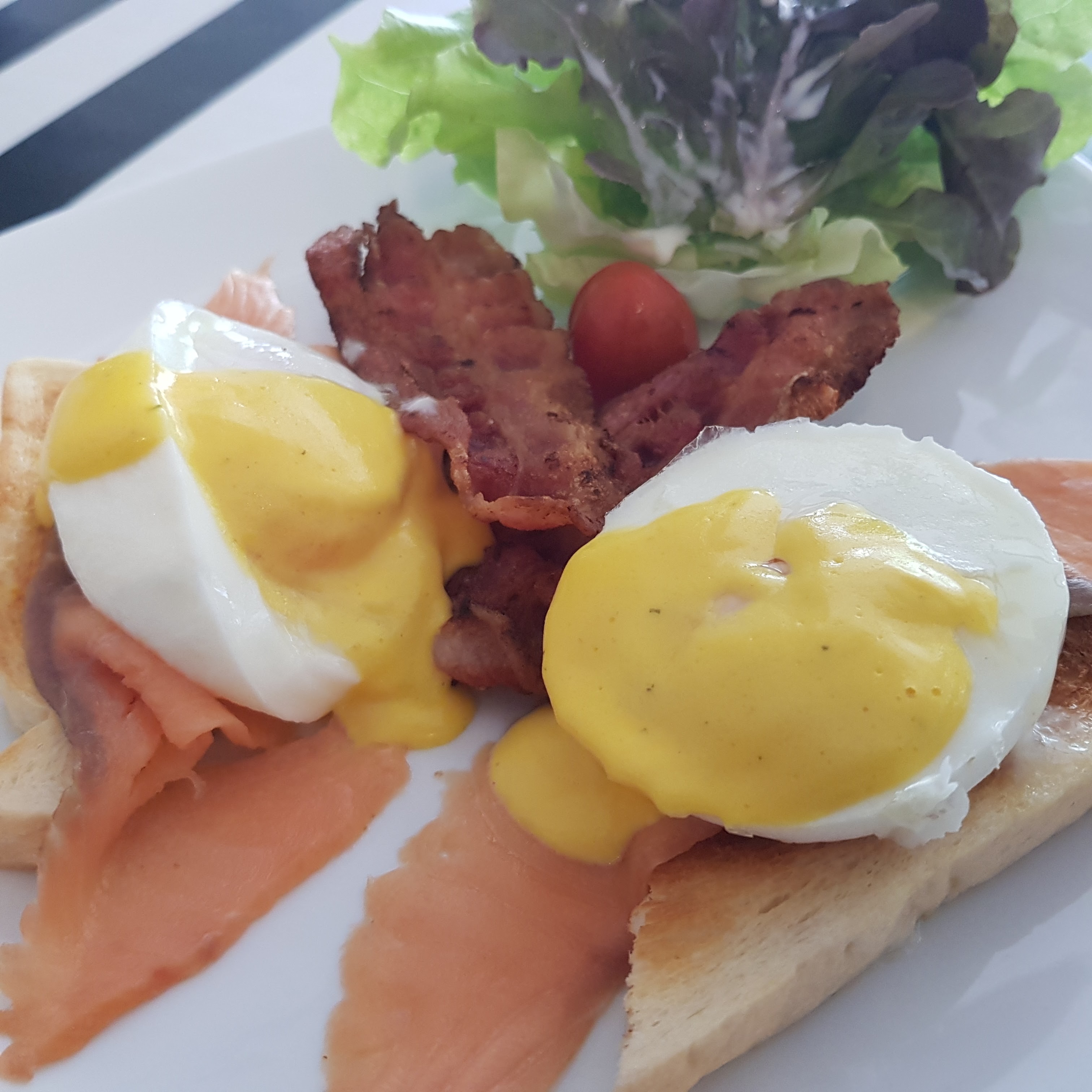 Eggs Benedict