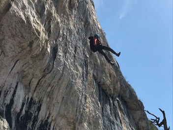 Tournage dans les falaises du Vercors