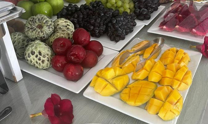 Buffet de café da manhã na Pousada Villa Minduba 3