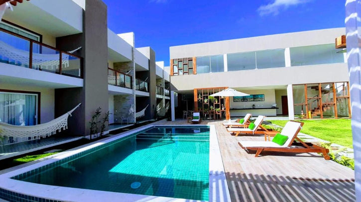 Piscina na Pousada Ricoco