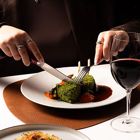 INHAUS.AE_DA_Ray's Grill Dec-24.jpg