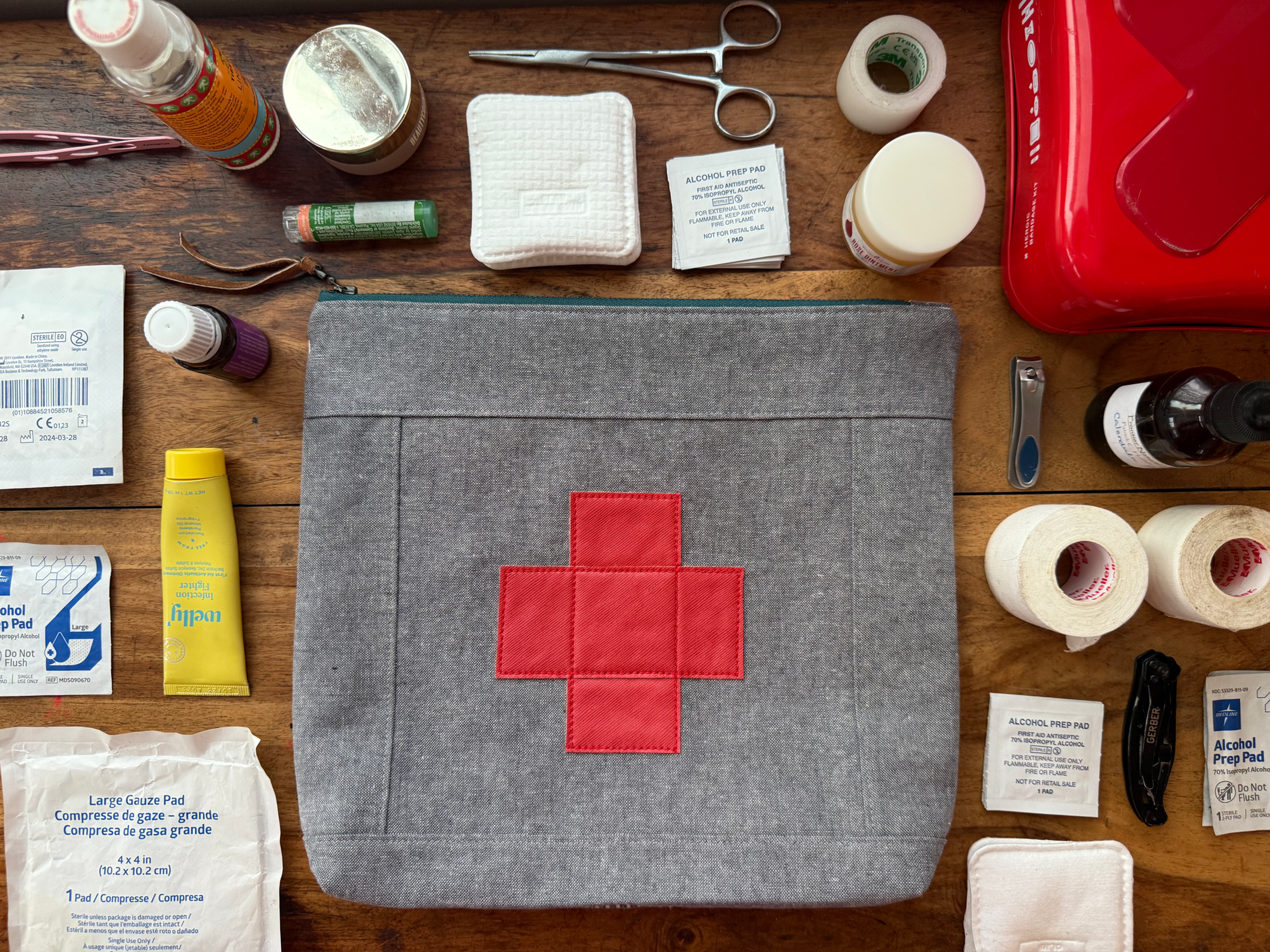 First Aid Bag 3- dark turquoise zipper