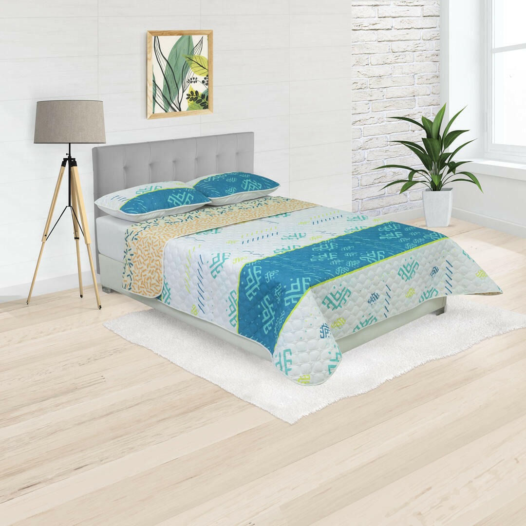 Cubrelecho Doble Faz Termosellado Figuras Étnicas Fondo Verde Y Blanco