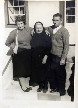 GrandmaGreatGrandmaGrandpa