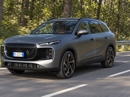 Al volante della LEPAS L8 PHEV | l'offensiva di Chery punta al salotto buono