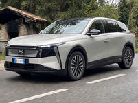 DS N°7 Hybrid | l'eleganza francese parla italiano