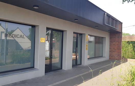 extérieur du cabinet de thérapie avec accès PMR