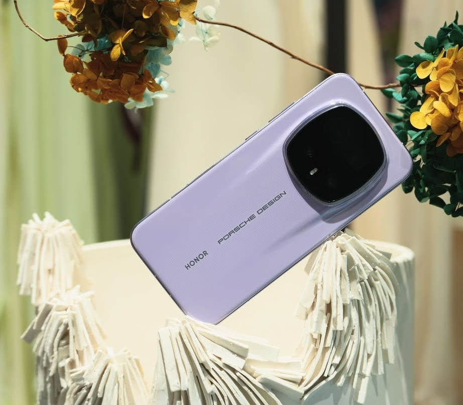 Миниатюра: Honor Magic 8 RSR Porsche Design 5G Dual sim, 7200mAh батерия