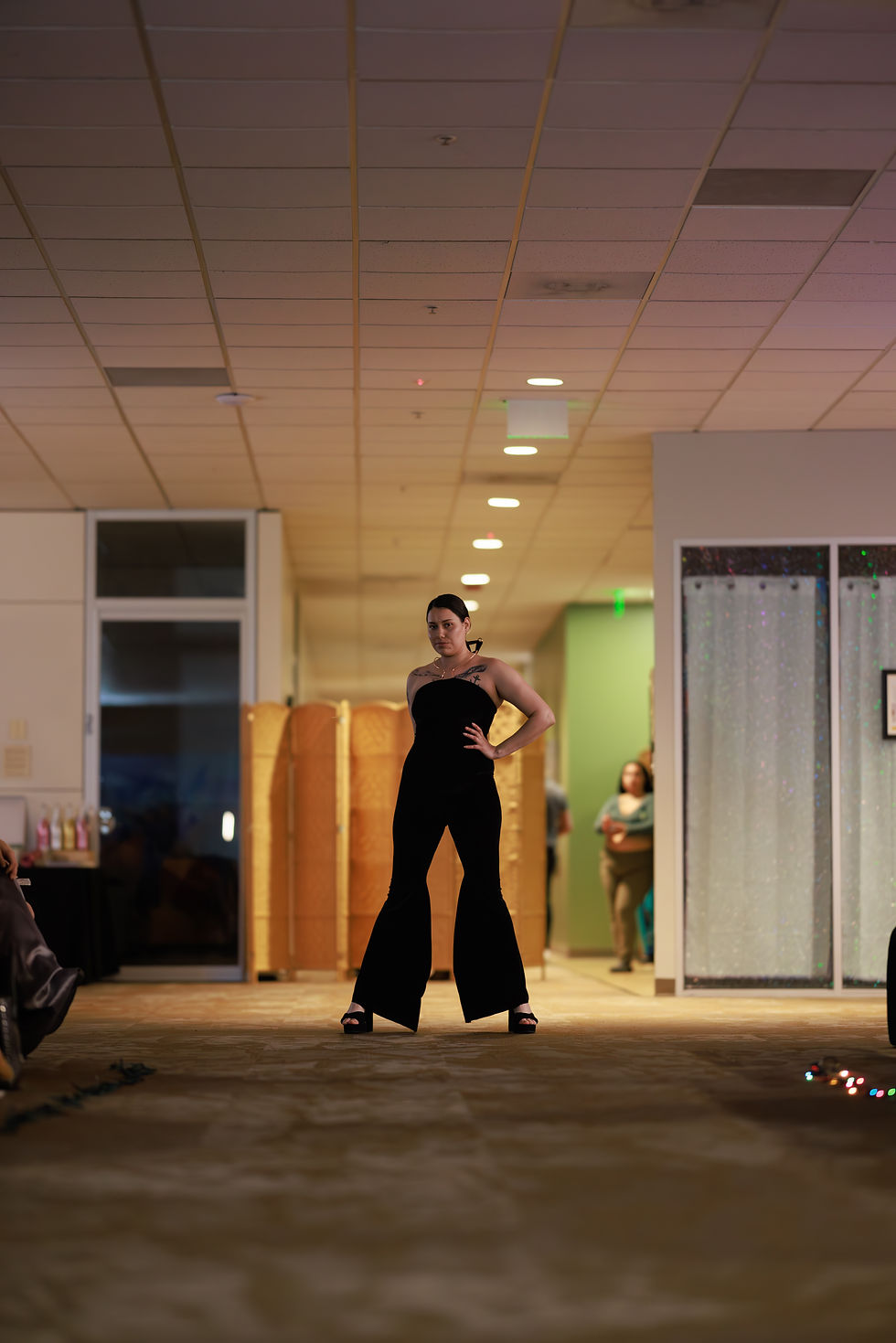 Thumbnail: Shadows Collection Vanessa