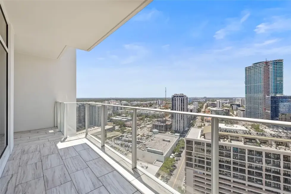 ad95e07415452d29990d783a0accdb1el-m1195875118rd-w1280_h960