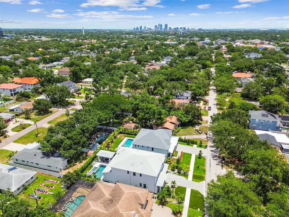 daeb40c560a184a940f14234ee6a8a74l-m103404252rd-w1280_h960