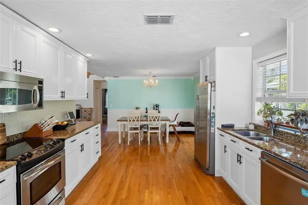 5dcbd06bd3206aa39a0aad03db6eee9al-m2757940873rd-w1280_h960