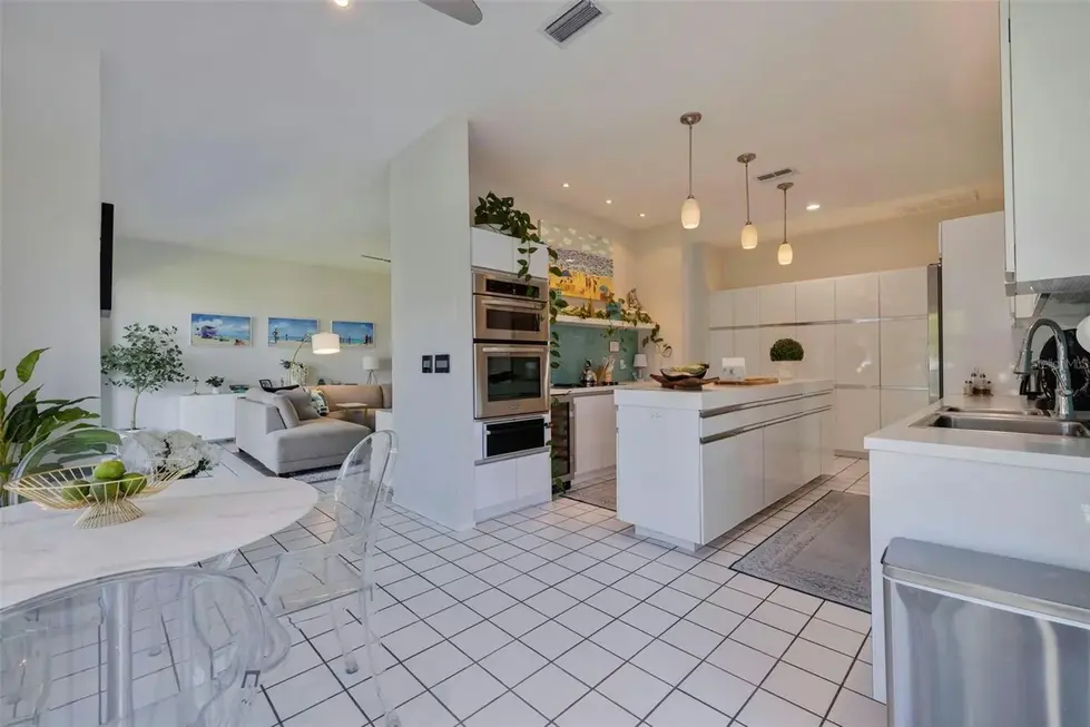 48ebab22d76b59d41f225bdd24ae7583l-b4054594852rd-w1280_h960