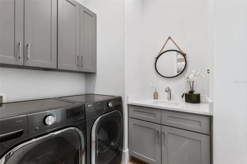 f5e8e8bd430deb1e1972f42a28d1f60bl-m3530390160rd-w1280_h960