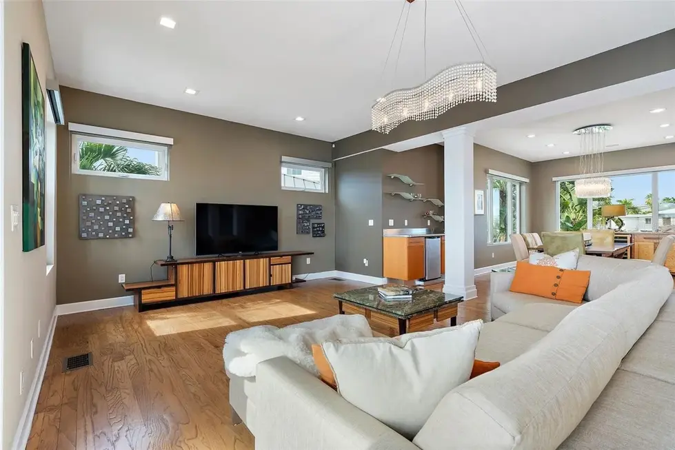 c604adfc12431d706691e0cec03921b4l-m360386559rd-w1280_h960