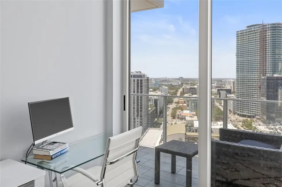 ad95e07415452d29990d783a0accdb1el-m513424433rd-w1280_h960