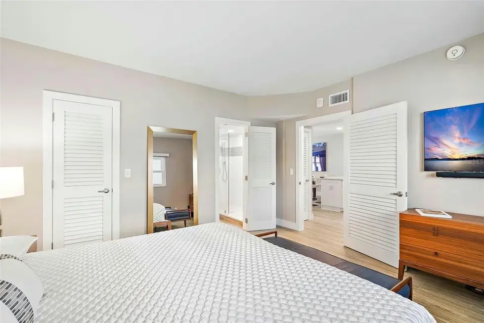 bad237e5b0cbcc3c254ba1bcada7567fl-b155320755rd-w1280_h960