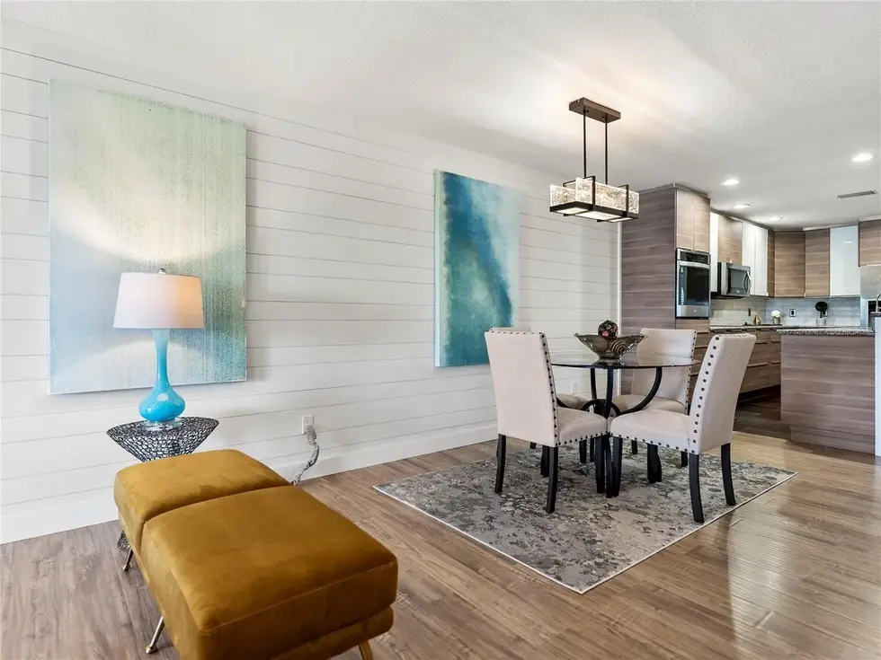 f11f39d2fbb9c7a68cef5e77a0f4392fl-m3054911797rd-w1280_h960