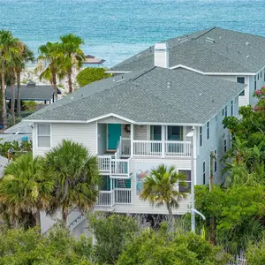 220 Gulf Blvd Apt G, Indian Rocks Beach, FL 33785