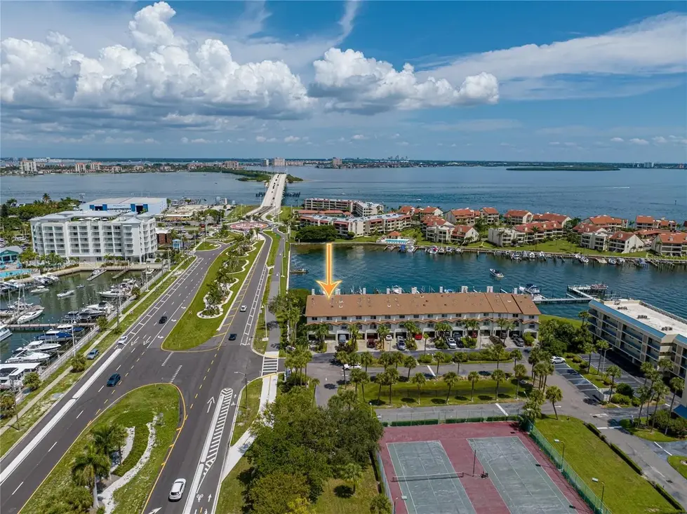 f11f39d2fbb9c7a68cef5e77a0f4392fl-m3090655254rd-w1280_h960