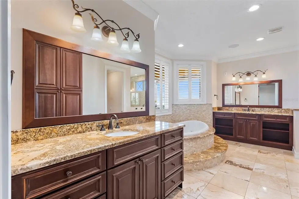 b3f5767d79db5e8bacab067a05c49f84l-m3021960314rd-w2048_h1536