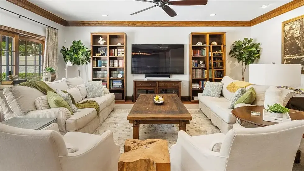 7a86379bb32c8bf558a9f22564213945l-m796917973rd-w2048_h1536