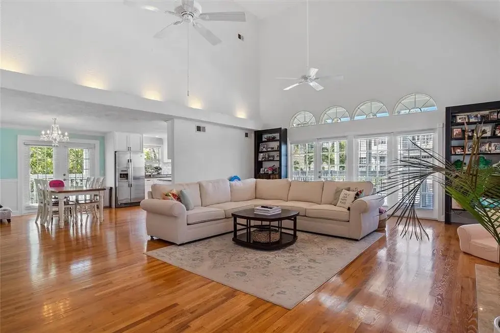 5dcbd06bd3206aa39a0aad03db6eee9al-m2522851169rd-w1280_h960