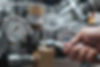 banner. imagen técnico bauer panama ajustando una pieza