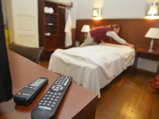 Resolución a favor de la Hotelería, que paga abusivos aranceles por derechos intelectuales