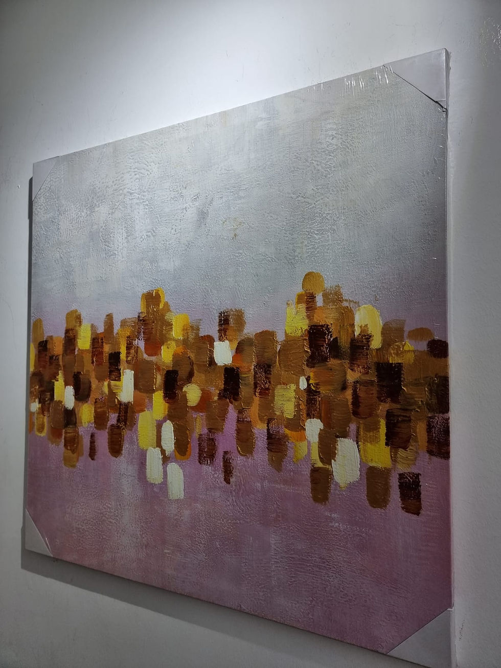 Thumbnail: Touches of gold