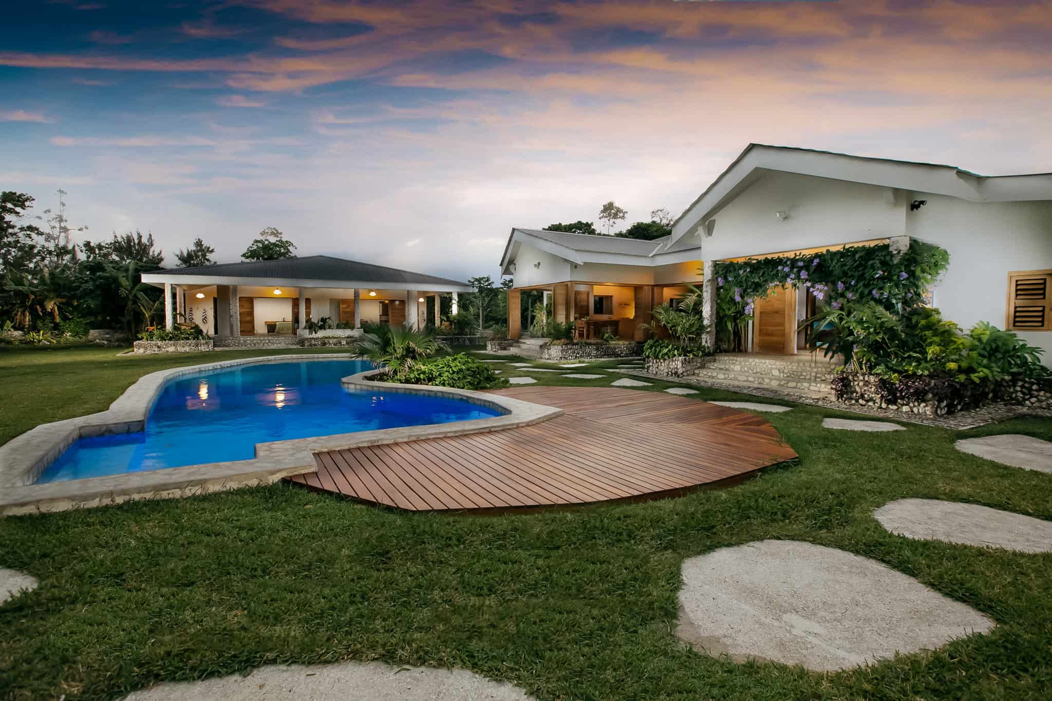 Selfcontained vanuatu holiday