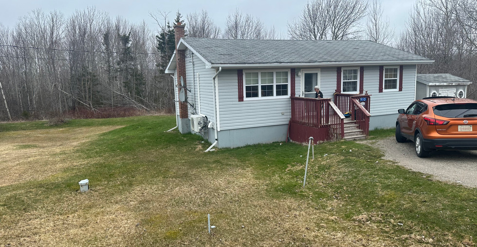 Frenchvale, NS Roger Burns Real E 1