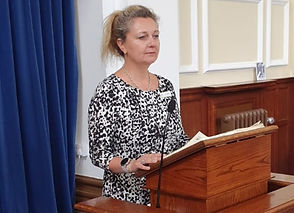 Claire Vickery at South Chapel, Reading Crem lecturn_edited.jpg