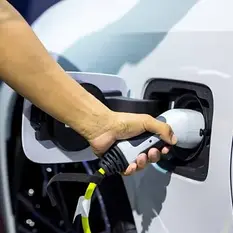 Como os Carregadores Veiculares Ajudam na Redução da Pegada de Carbono