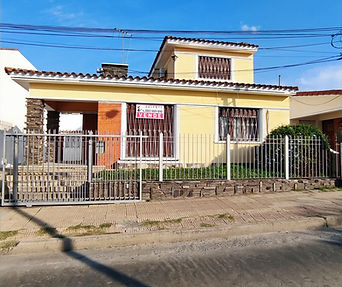 EN VENTA Casa en Pando (Calle Iturria) con GRAN POTENCIAL