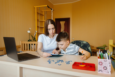 How Do I Know If My Child Is Ready to Learn Independently in Homeschooling with AI