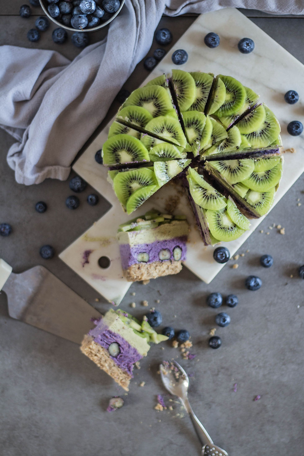 Kiwi Blueberry Cheesecake