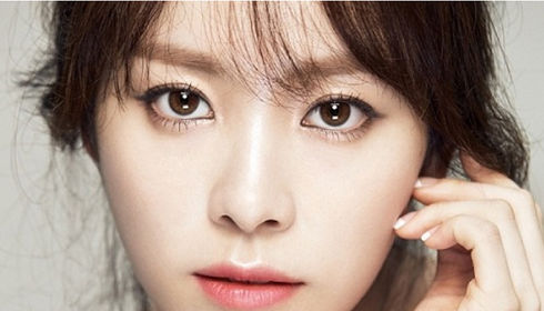 Cắt mí Hàn Quốc tạo nên cơn sốt với các chị em