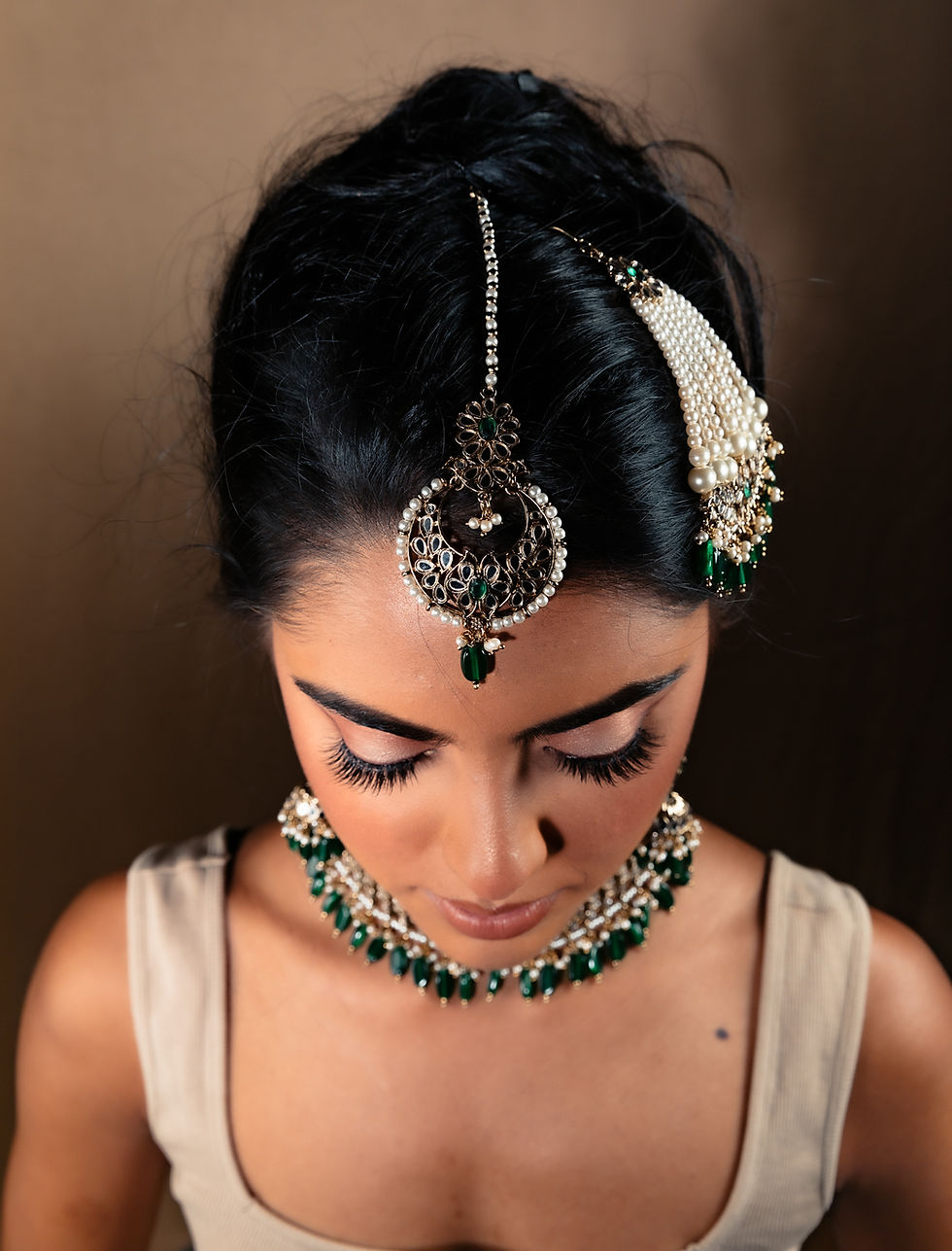 Thumbnail: Faiza Traditional Mirrored Choker Necklace Set with Jhoomar