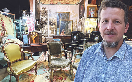 PaulMooraboolAntiques.jpg