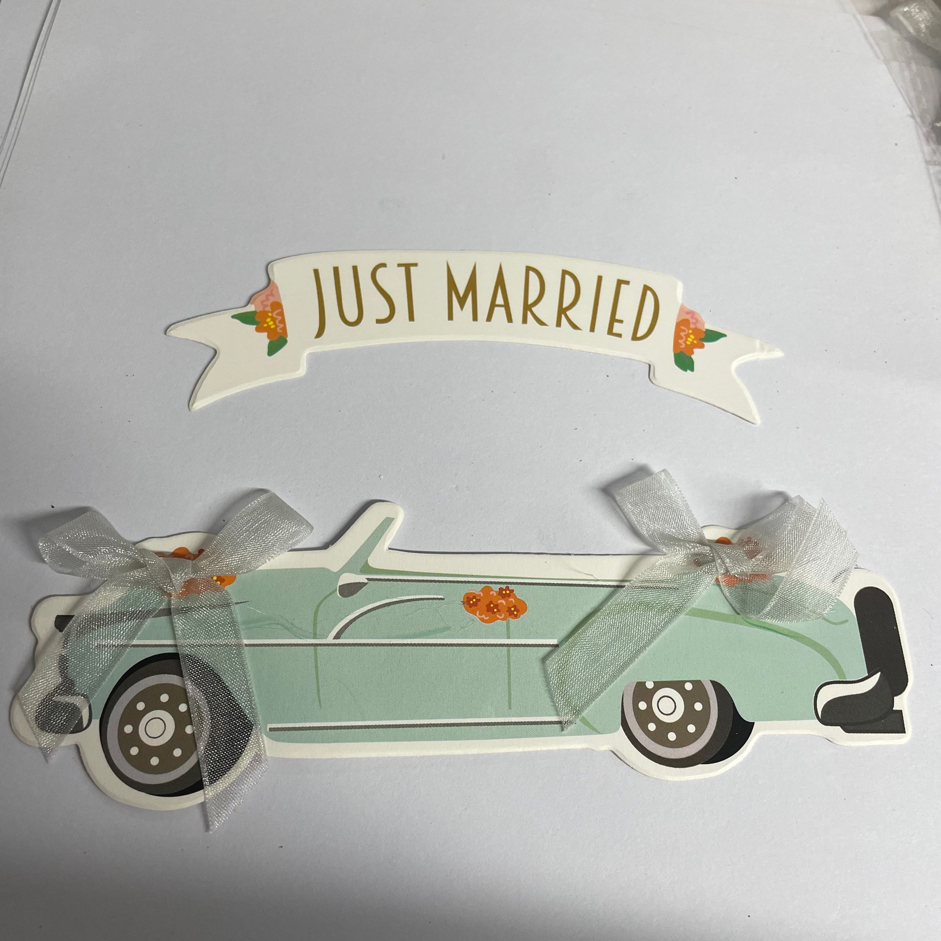Just married set