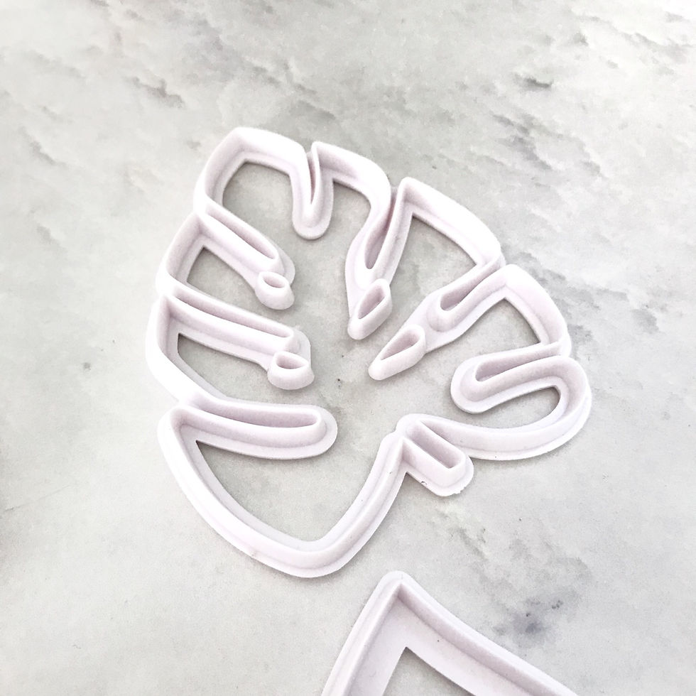 Thumbnail: Leaf Cookie/Fondant Toppers x4