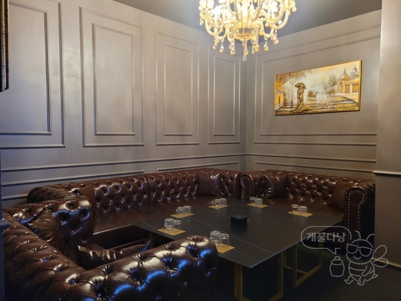 다낭 엑스 바 소형 가라오케 룸