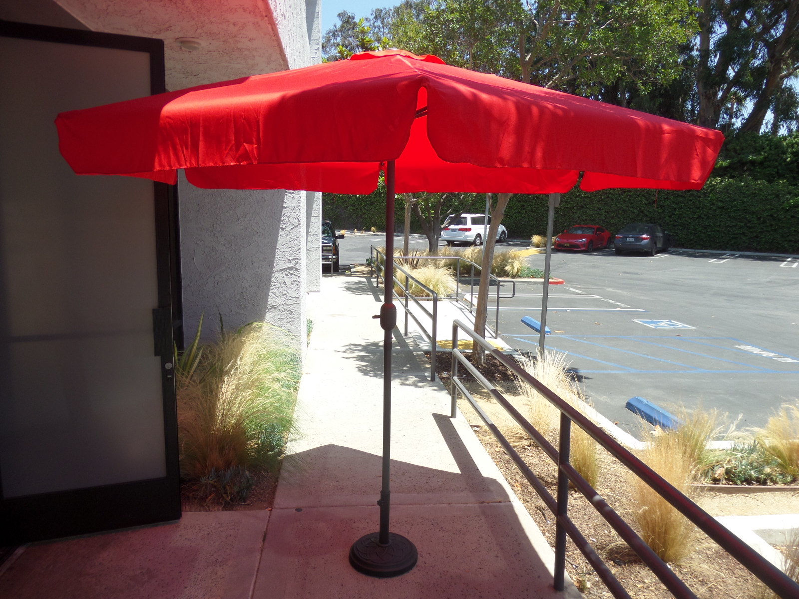 9ft Umbrella w/ stand
