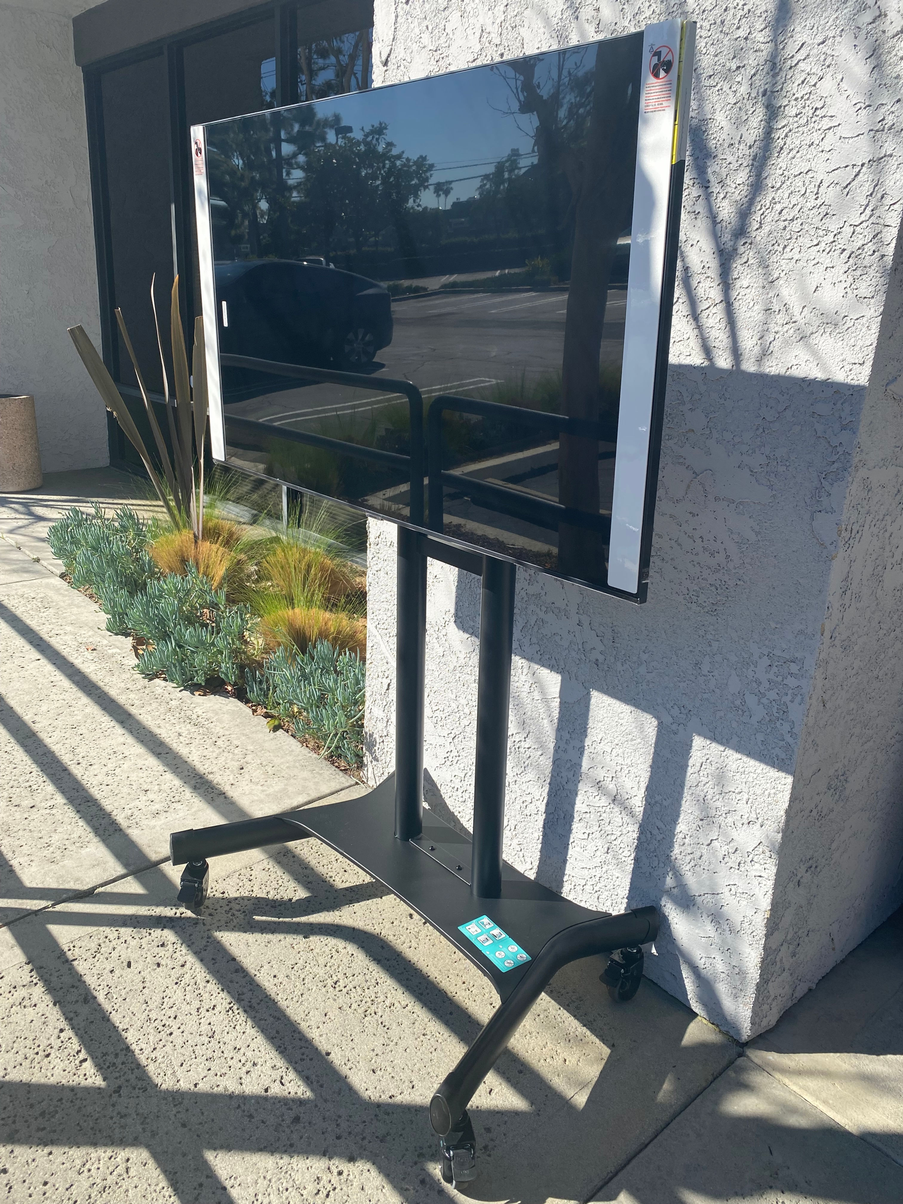 55" Samsung 4K Monitor