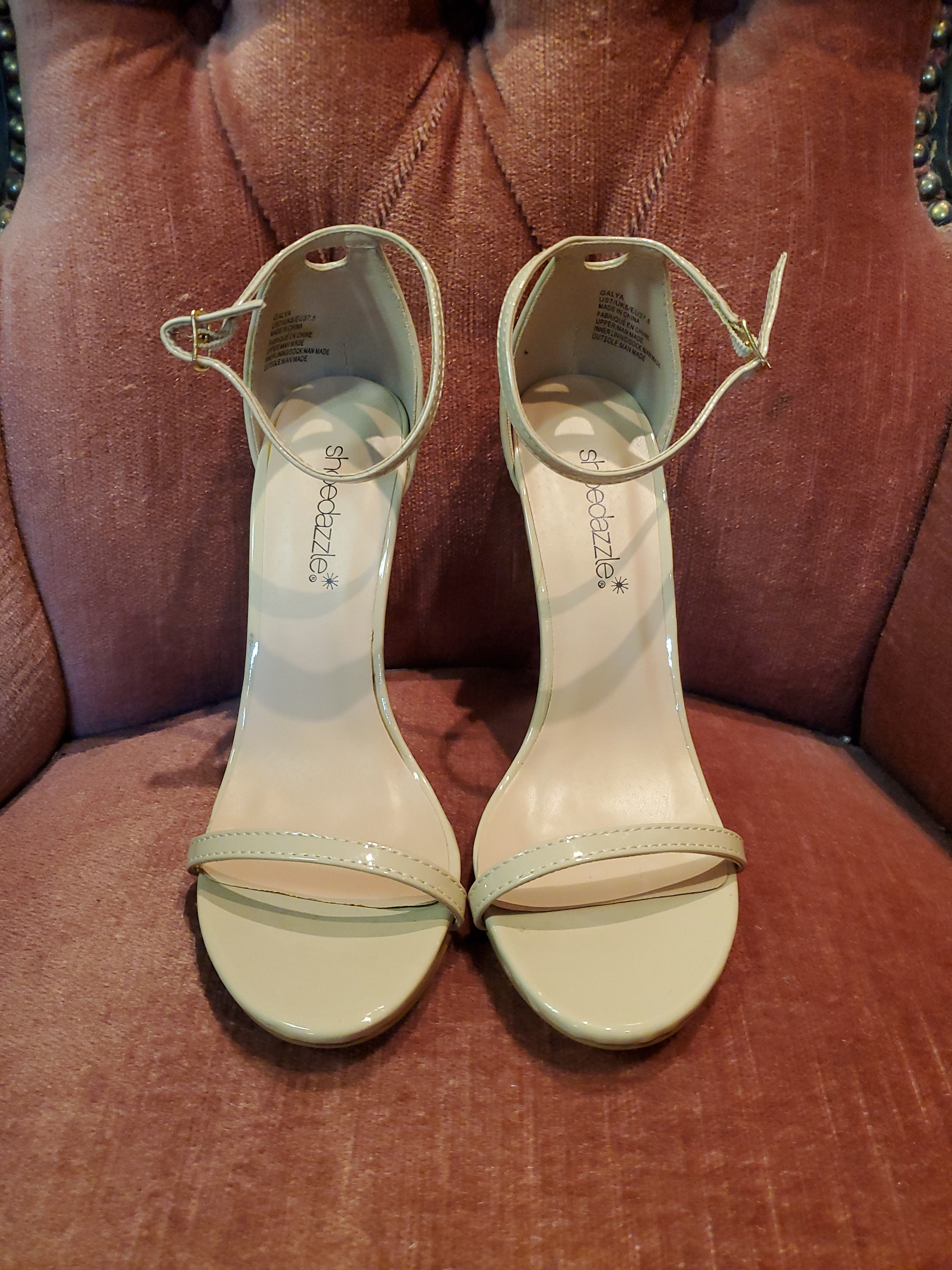 Shoedazzle size 7