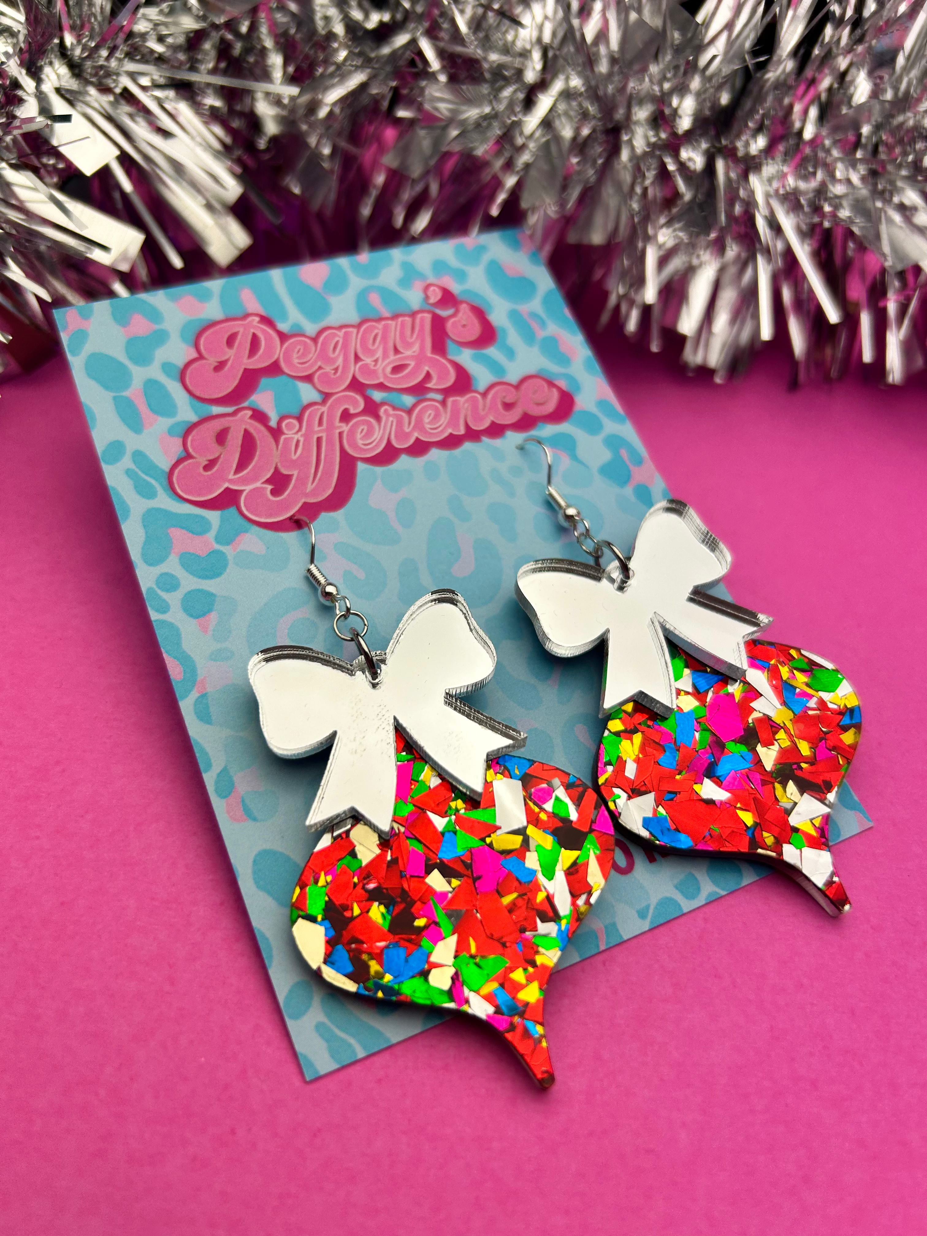 Retro Kitsch Christmas Bow Baubles 